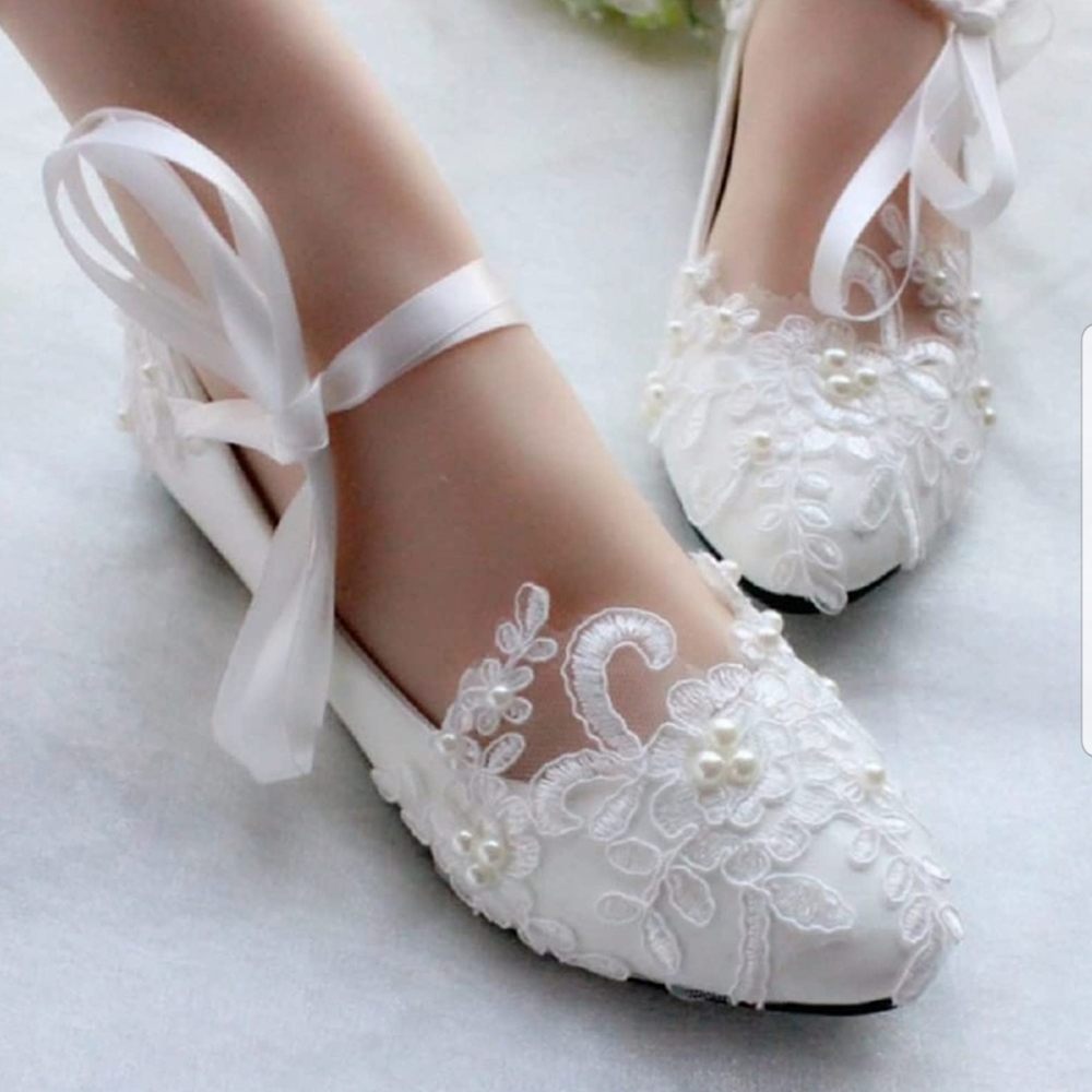 NWOT Dress First women strap wedding flat bridal close toed shoes. EU 37 US. 6-7